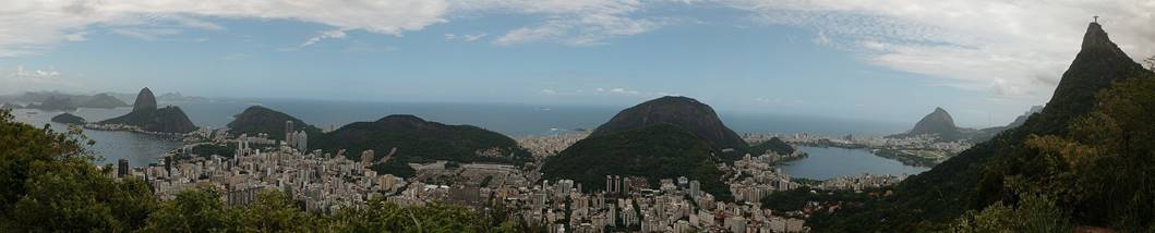 A view of a mountain

Description automatically generated